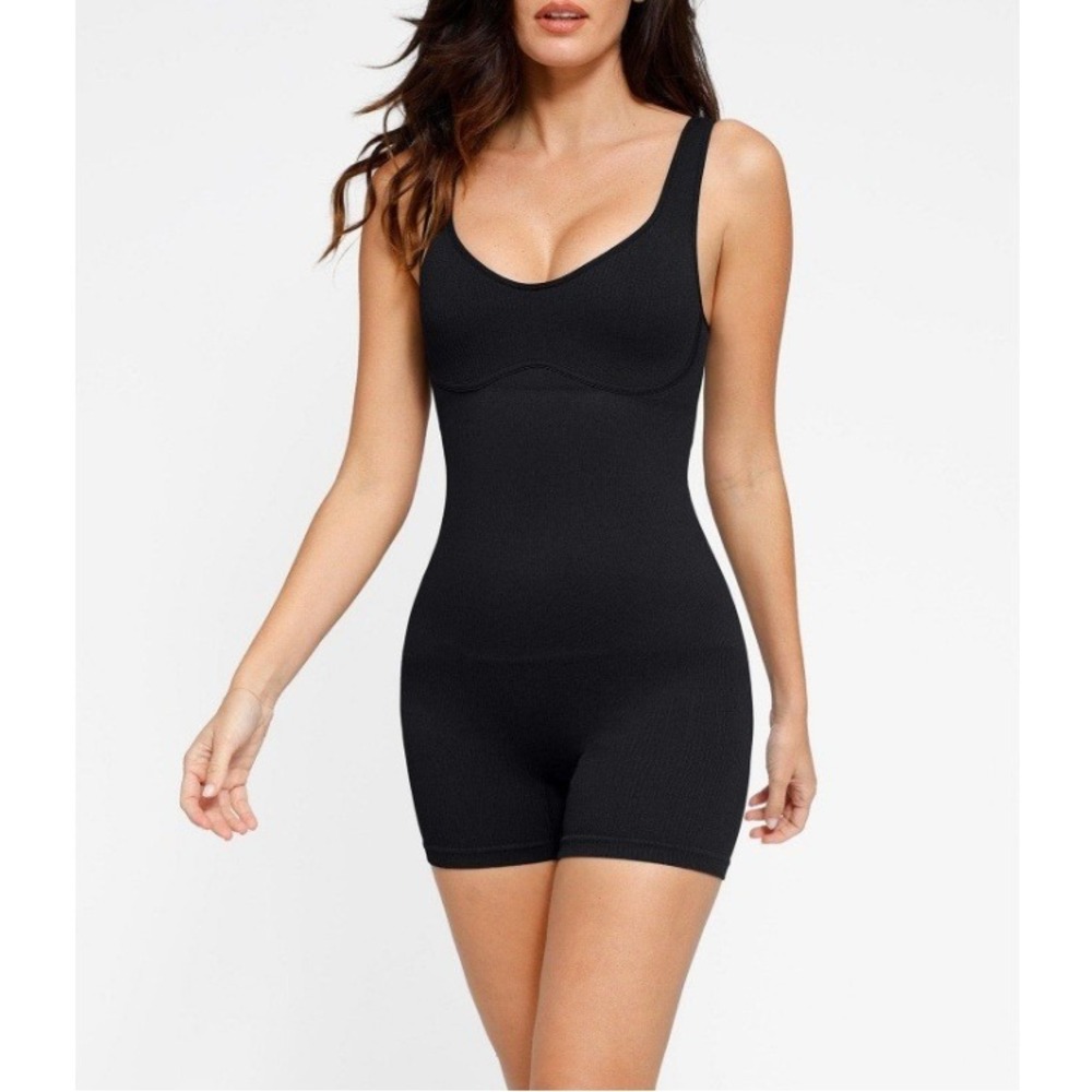Popilush Black Seamless Ribbed V-Neck Romper Shapewear Bodysuits NWT Size M